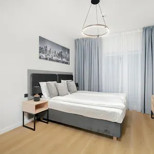  Apartament Modern Plac Wolnosci By Renters Polska